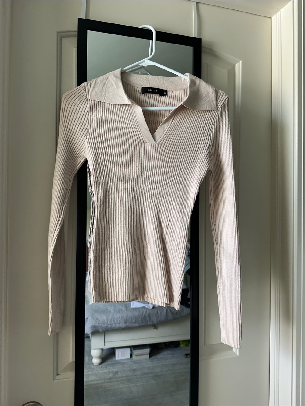 New without tags Ribbed Long-Sleeve Polo Top in Light Beige